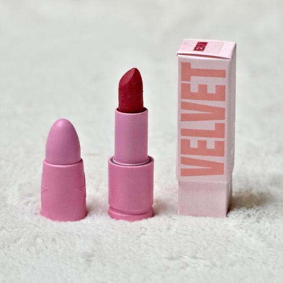 NIB Jeffree Star Velvet Trap Matte Lipstick RedRum Full Size 4g - Picture 5 of 8